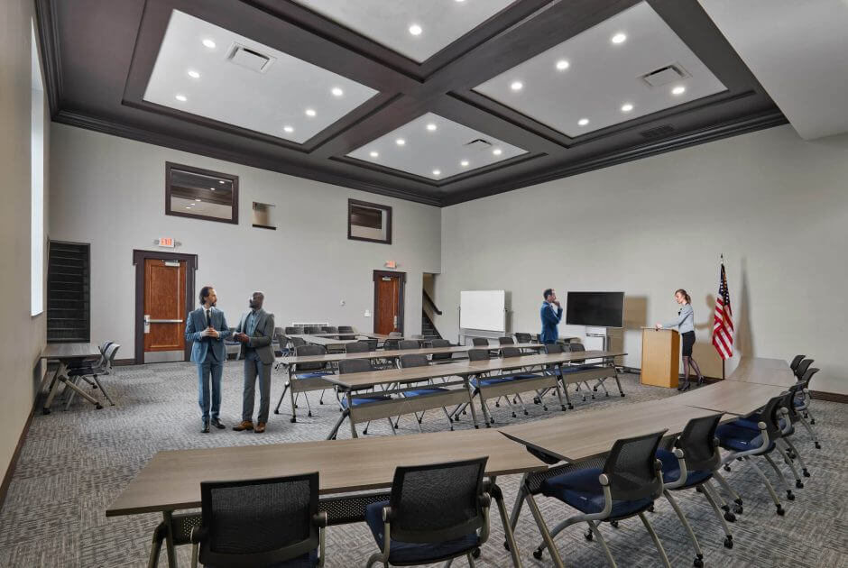 city-of-rushville-meeting-room-with-people