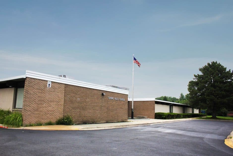 spring-hill-elementary-front-entrance