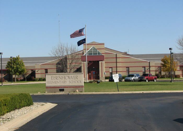 Warsaw Community Schools exterior