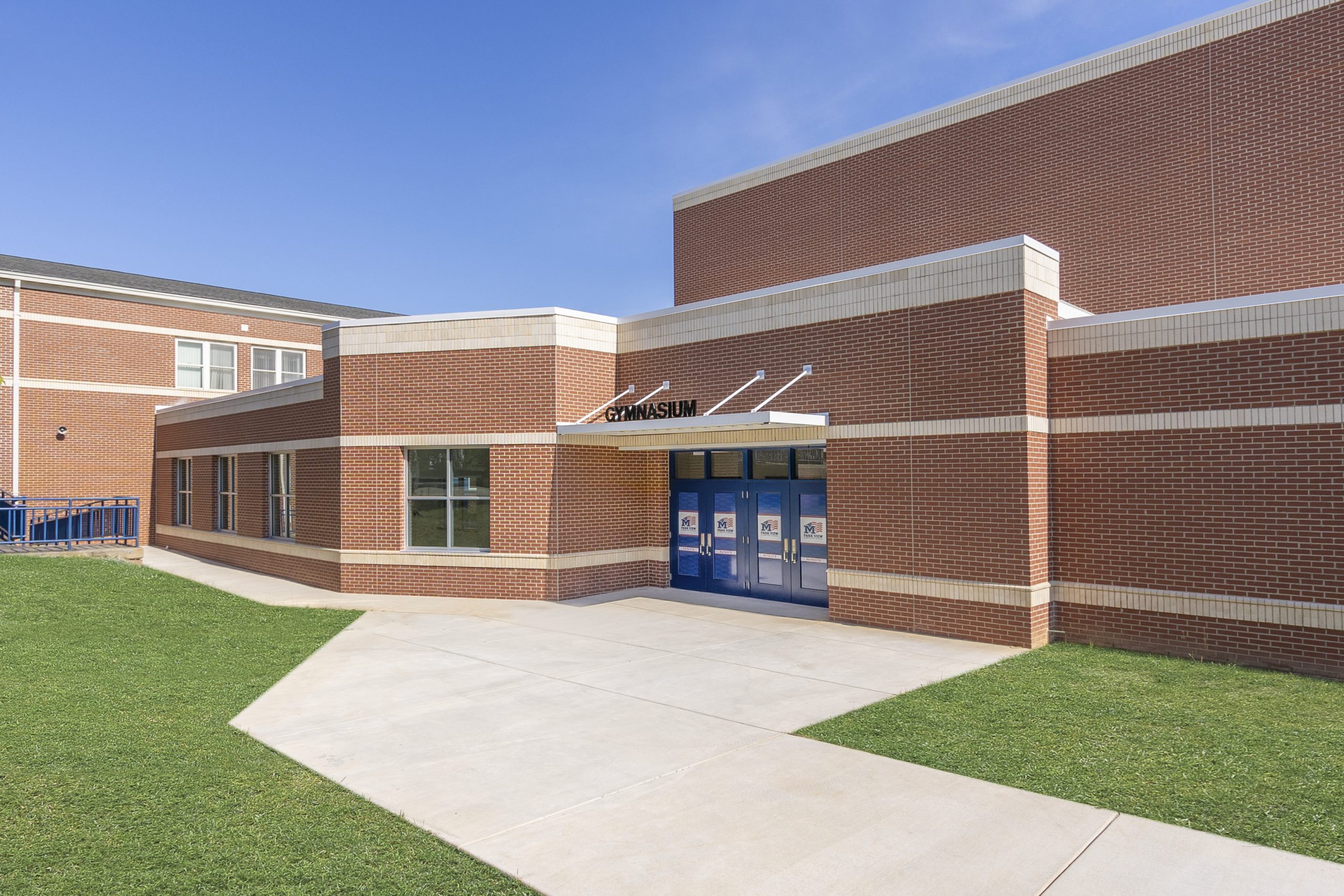 Mooresville Graded School District - Park View Elementary Exterior Entrance