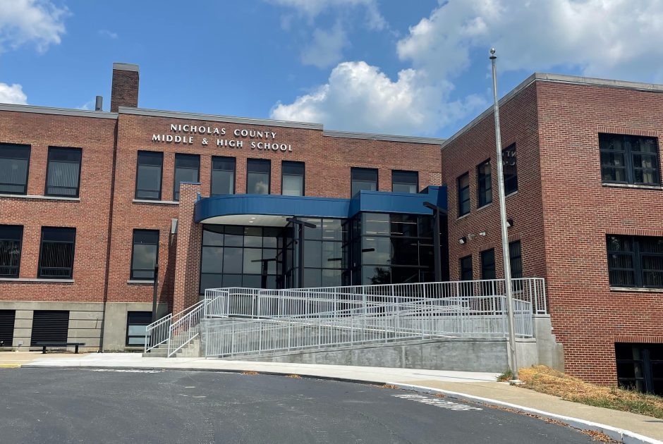 Exterior photo of Nicholas County School District's Middle/High School Building