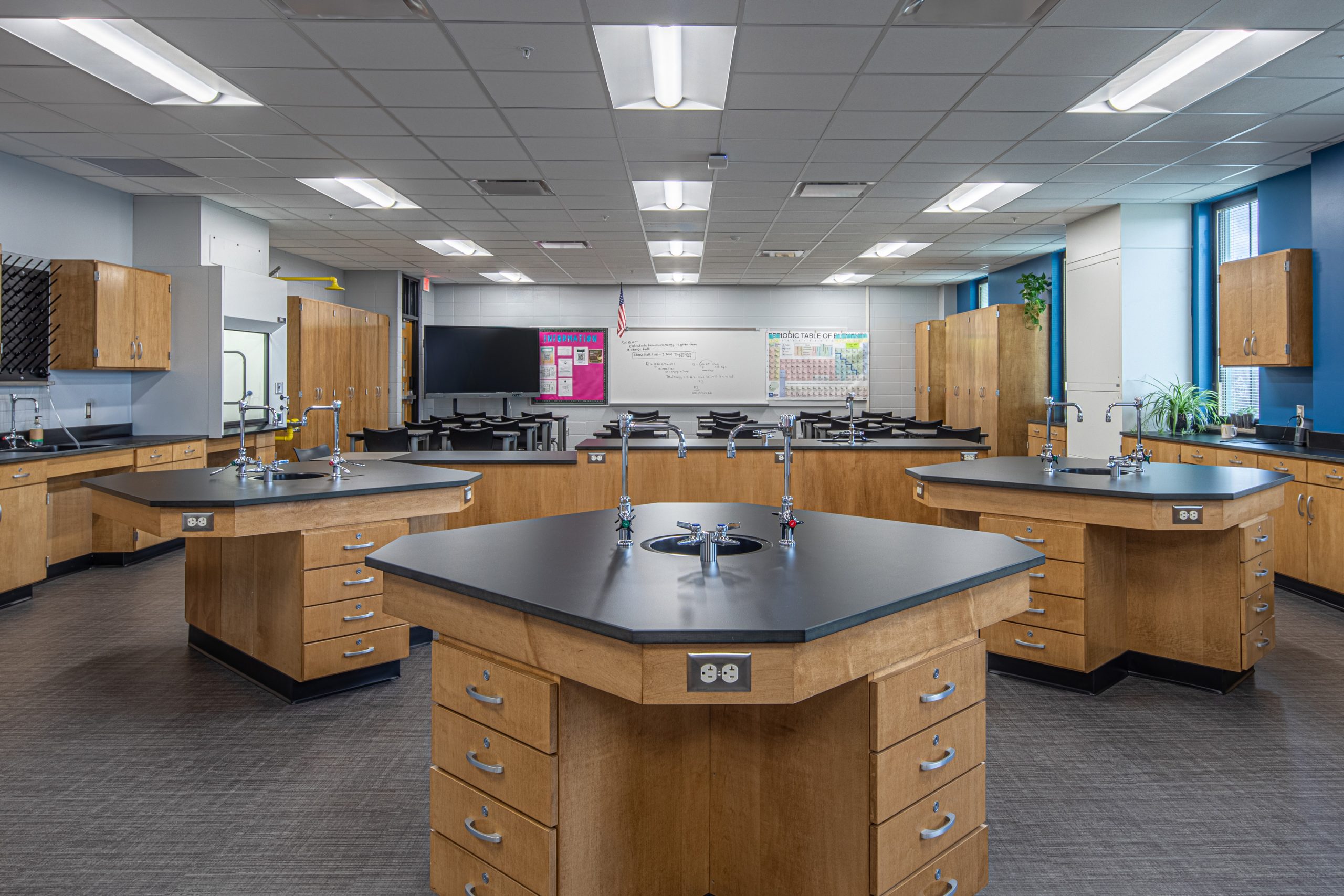 Warsaw High School renovated science lab