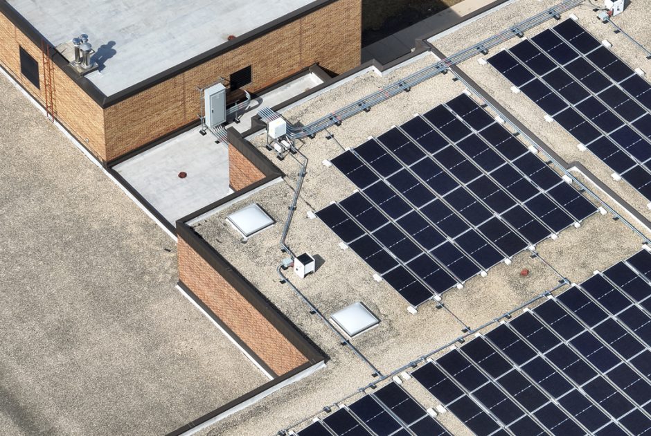 Schaumburg School District 54's rooftop solar at Addams Junior High School